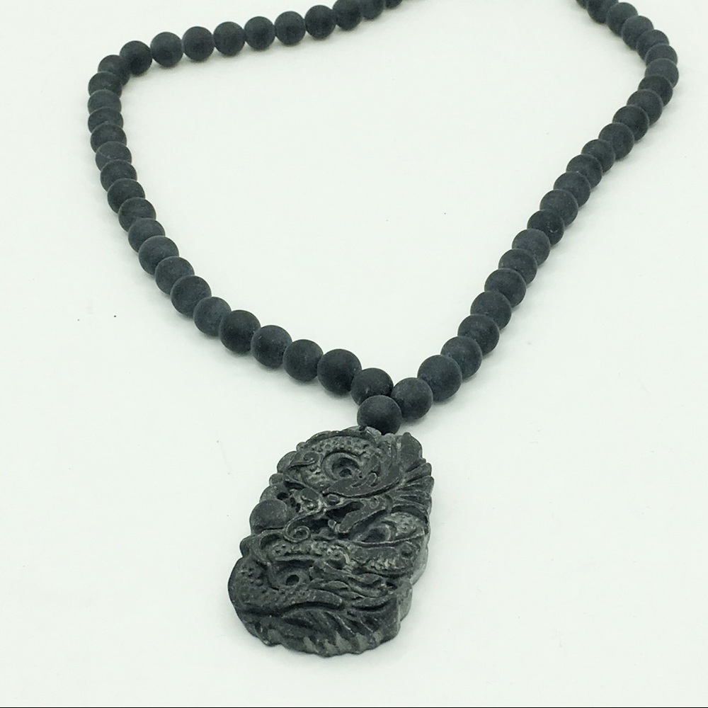 Chinese natural carved stone pendant neklace NWOT
